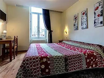 ***  Logis Hotel Regina France